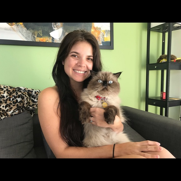 Meet your Posher, Tricia - Picture 1 of 1